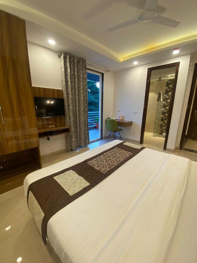 Posh Residency Huda City Center คูร์เคาน์ ภายนอก รูปภาพ
