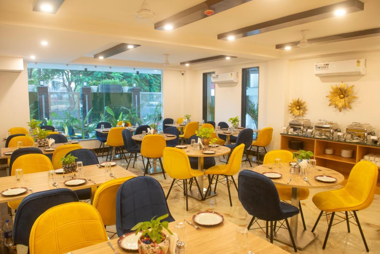 Posh Residency Huda City Center คูร์เคาน์ ภายนอก รูปภาพ