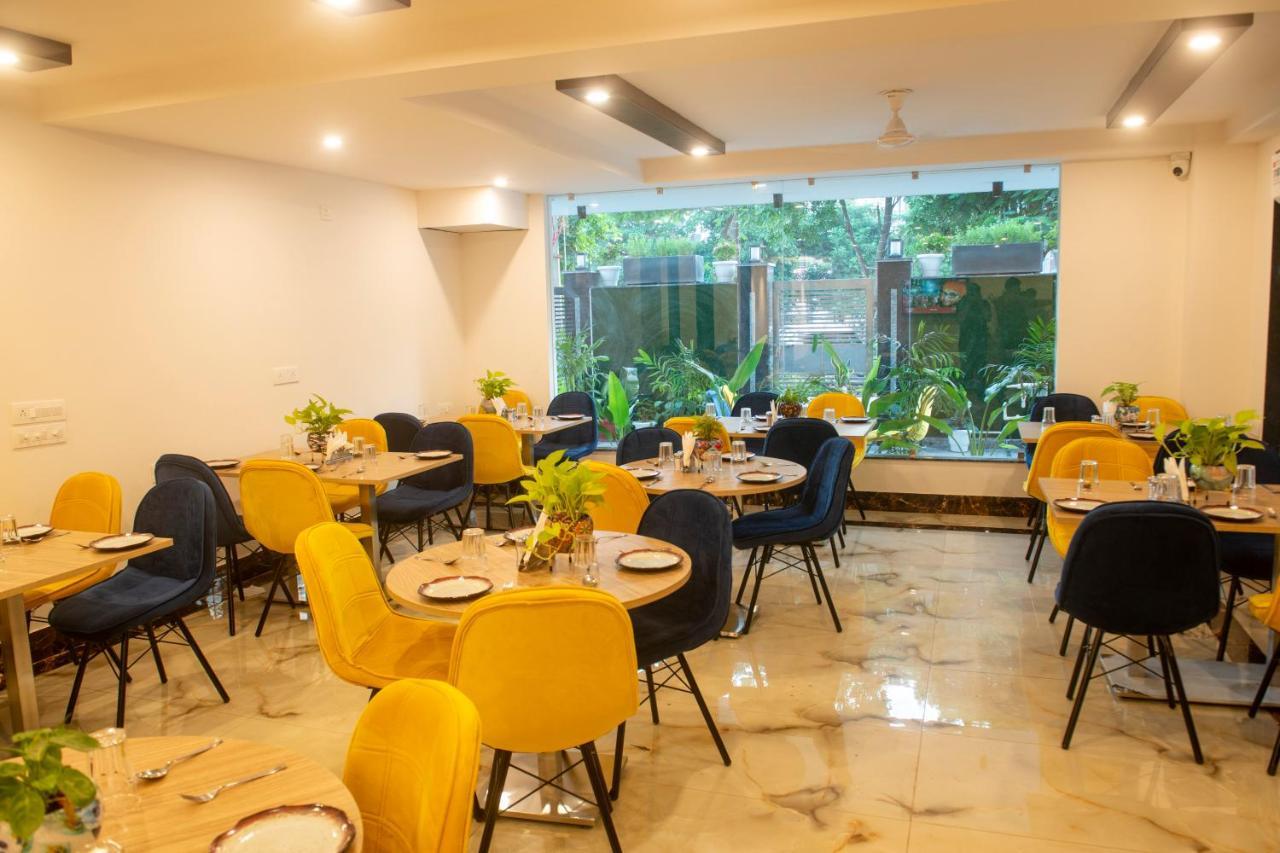 Posh Residency Huda City Center คูร์เคาน์ ภายนอก รูปภาพ